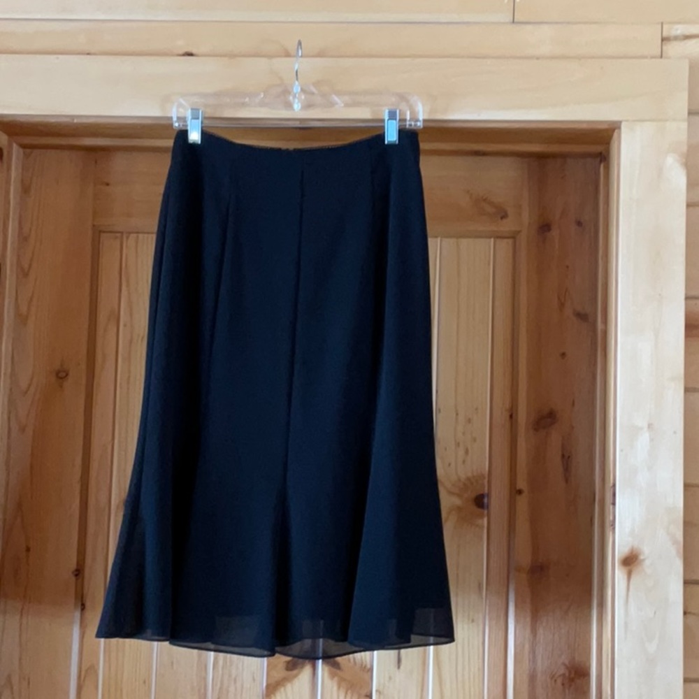 NWOT dressy black skirt